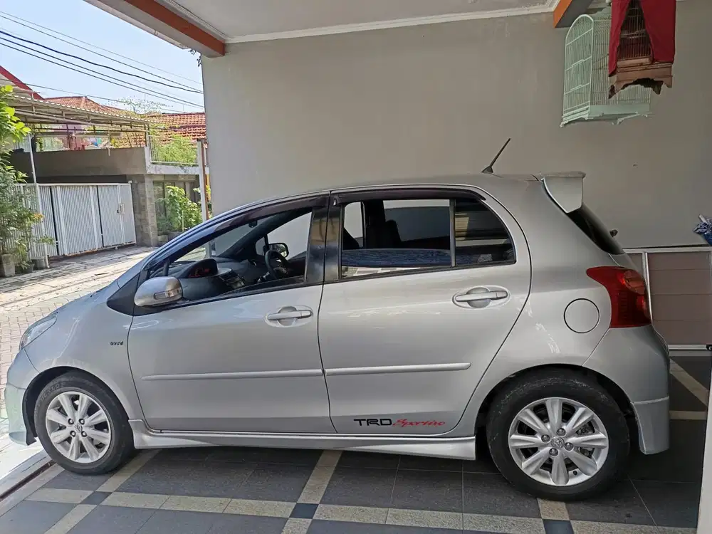 Toyota Yaris 2012 TRD Sportivo KM 95rb