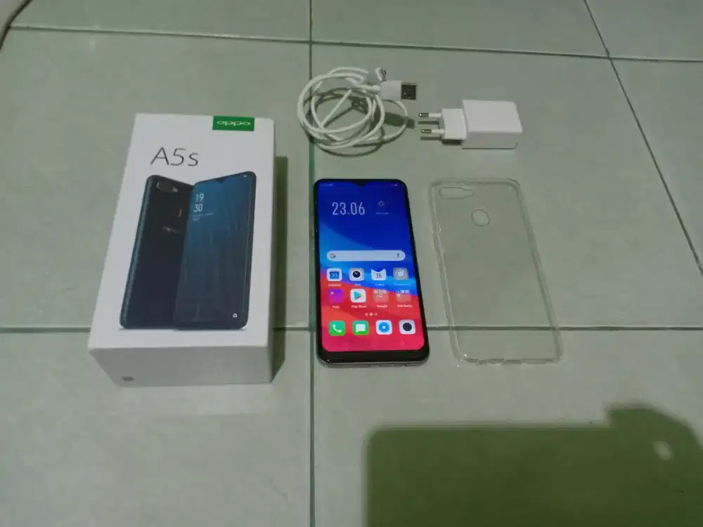 Handphone Oppo A5S ram 6gb dan 4G LTE normal semua lengkap aman lancar