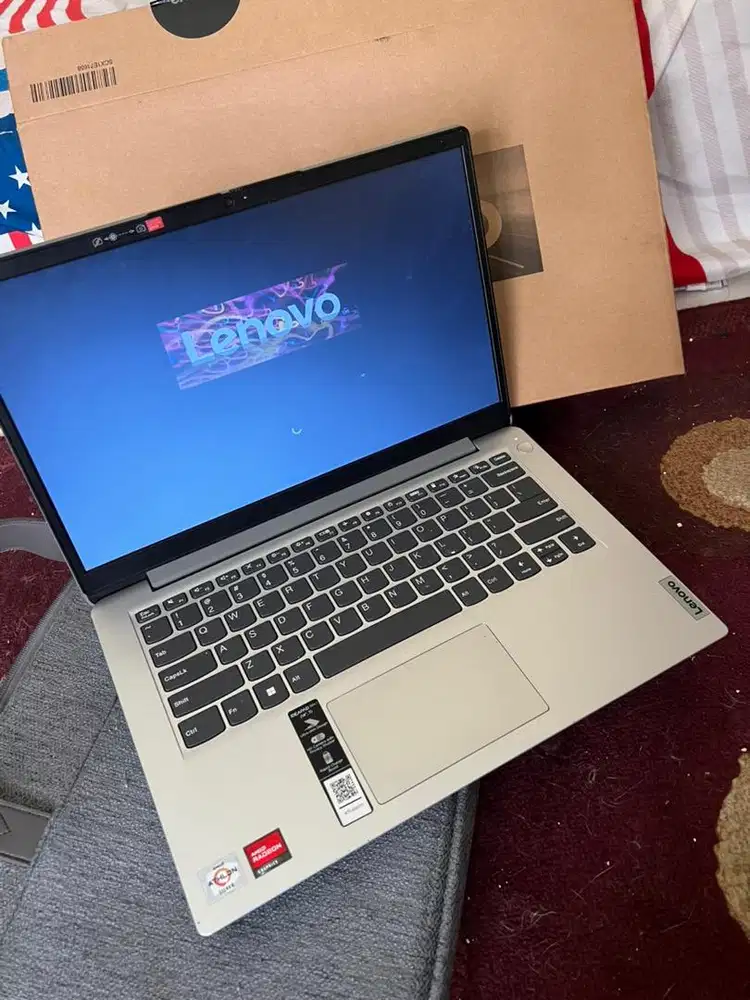 Laptop Lenovo Ideapad Slim 3