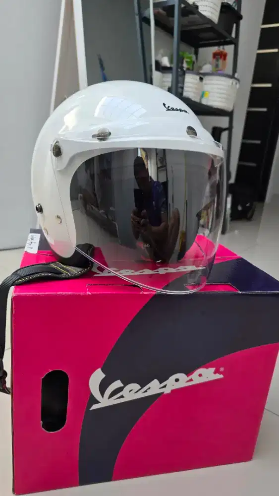 helm vespa xential ,like new bgt ,size XL,fullset