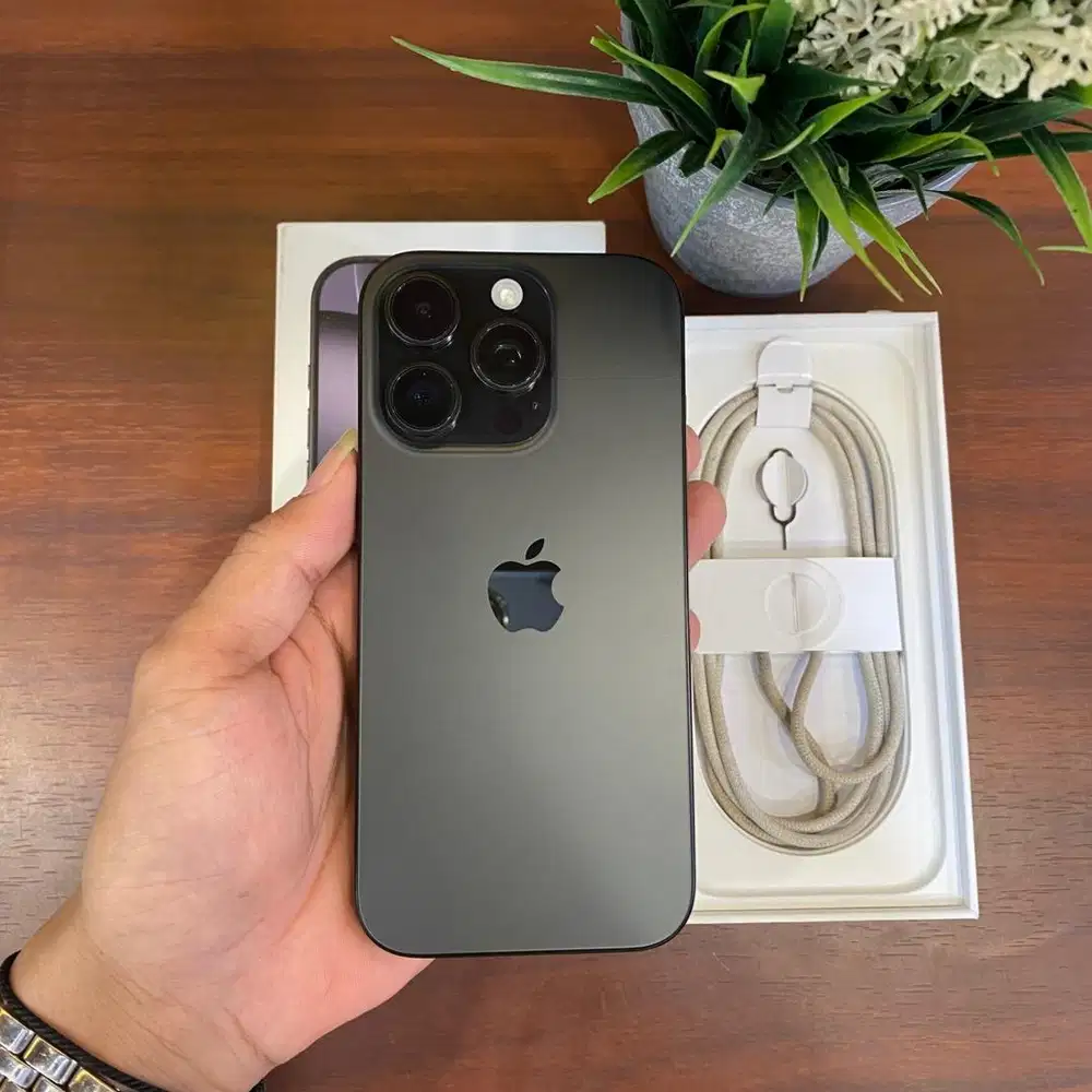 iPhone 16 Pro 128GB Black Titanium iBox