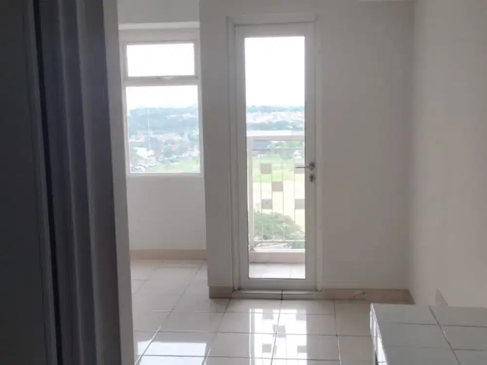 Jual Apartement Springlake Studio Kosongan Murah Lantai Rendah @Sumbek
