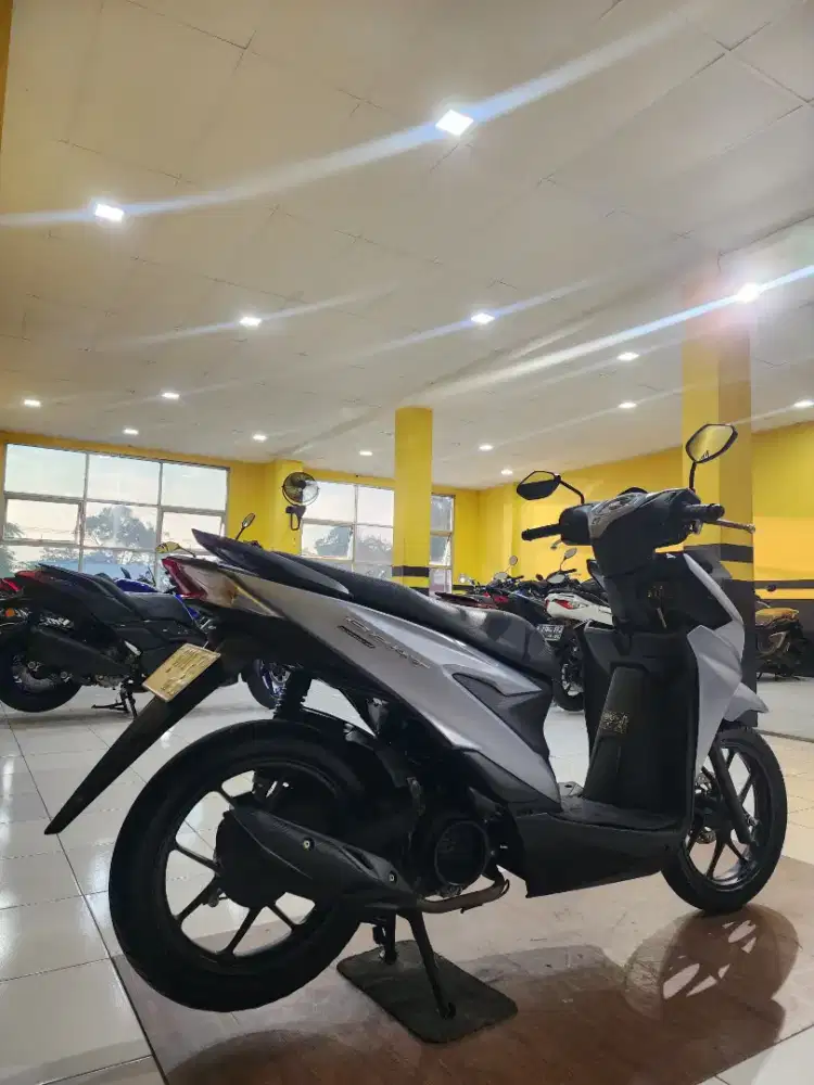 Beat sporty dlx smatkey tahun 2025