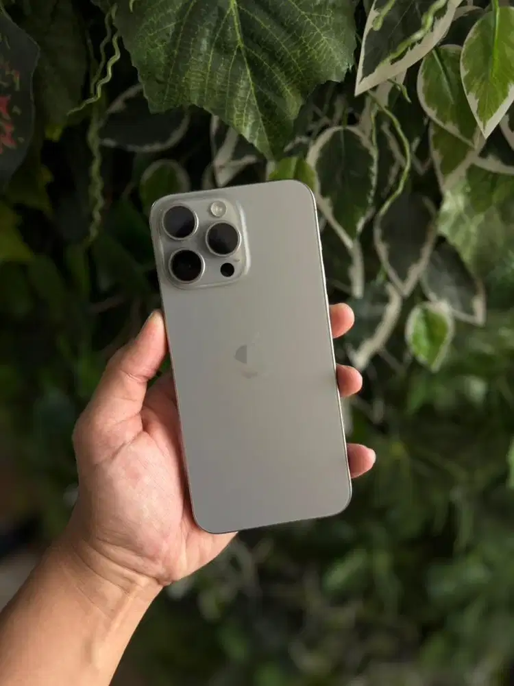 iPhone 15 Pro Max Natural Titanium 256GB iBox