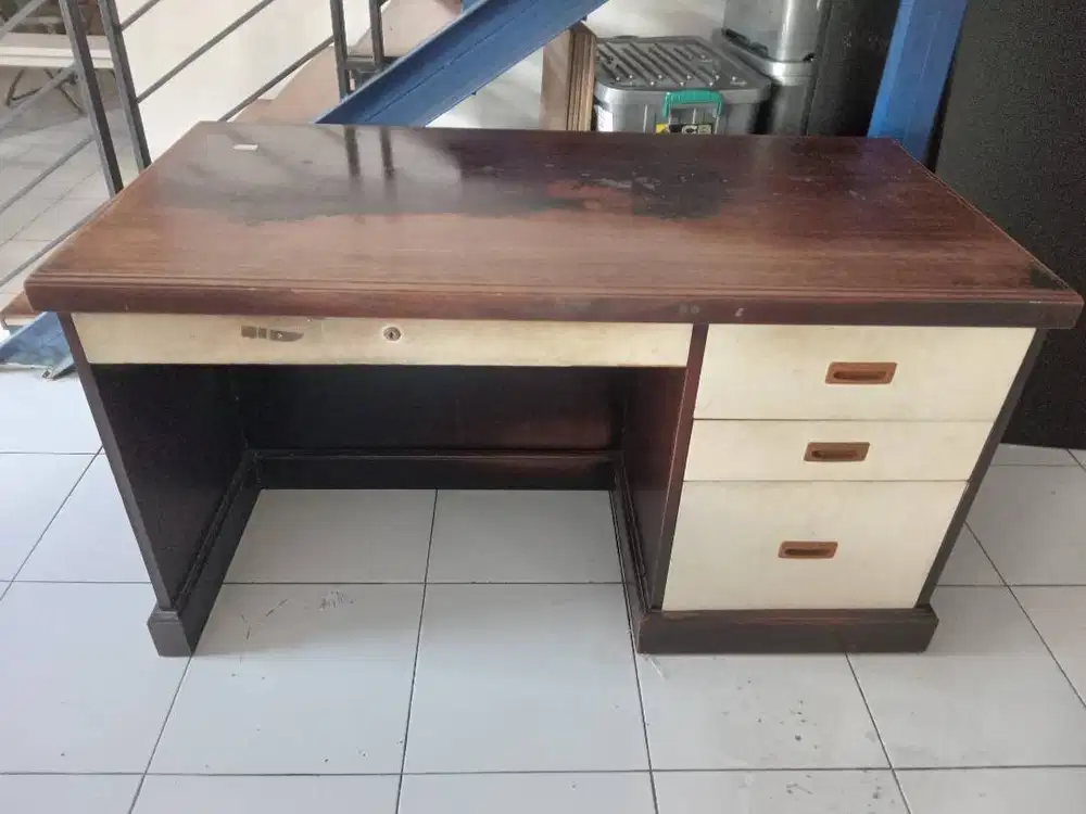 meja kantor murah bersih kokoh  160x70x75