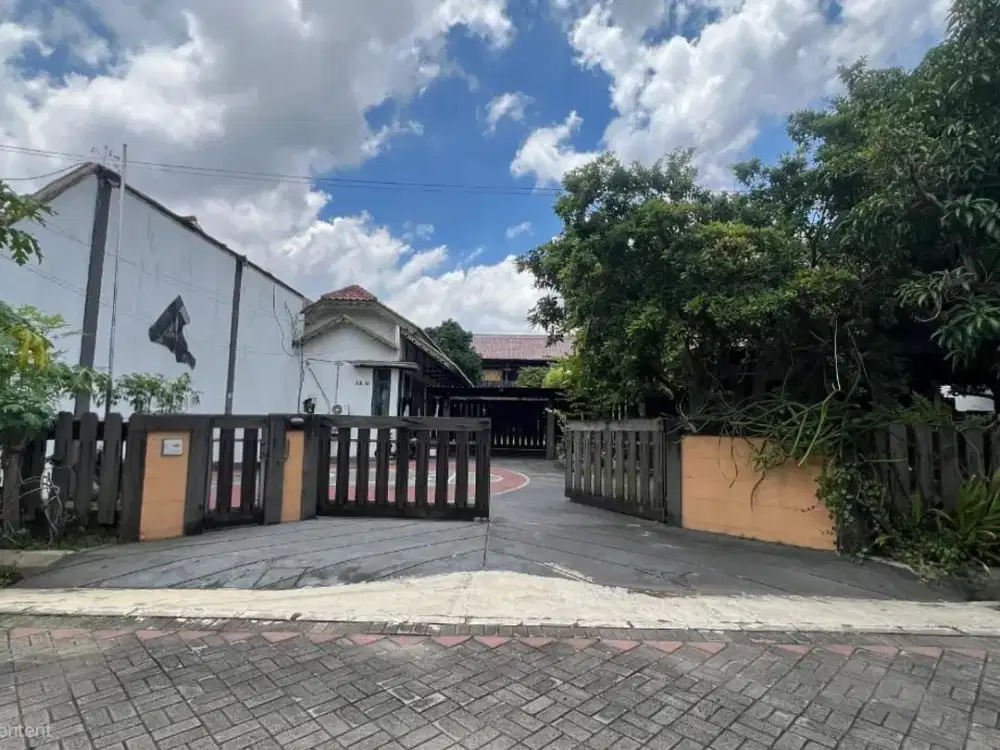 Rumah Manyar Indah Konsep Rumah Joglo STRATEGIS BAGUS