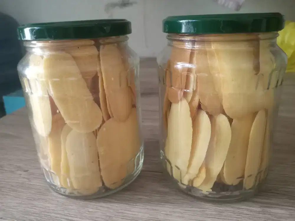 kue kering lidah kucing