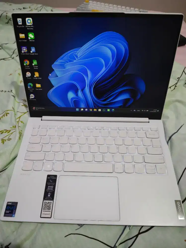 Laptop Lenovo Yoga Carbon Slim 7i Full White Proc i7 Gen 11