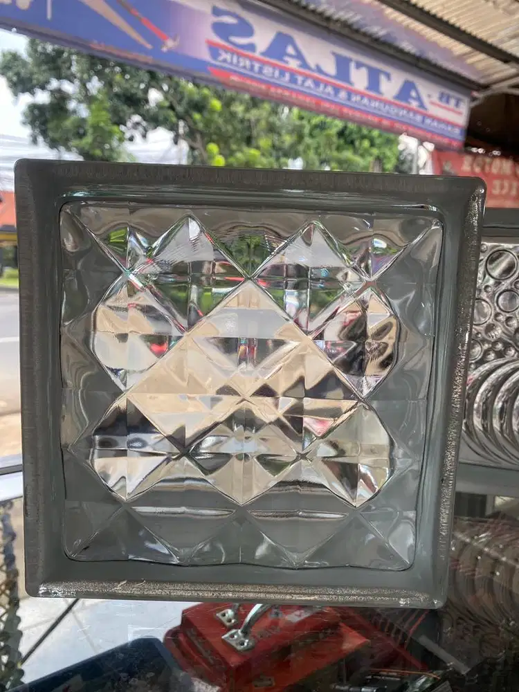 Mulia Glass Blok kaca 1 dus isi 6 blok ada Ocean view / Diamond view