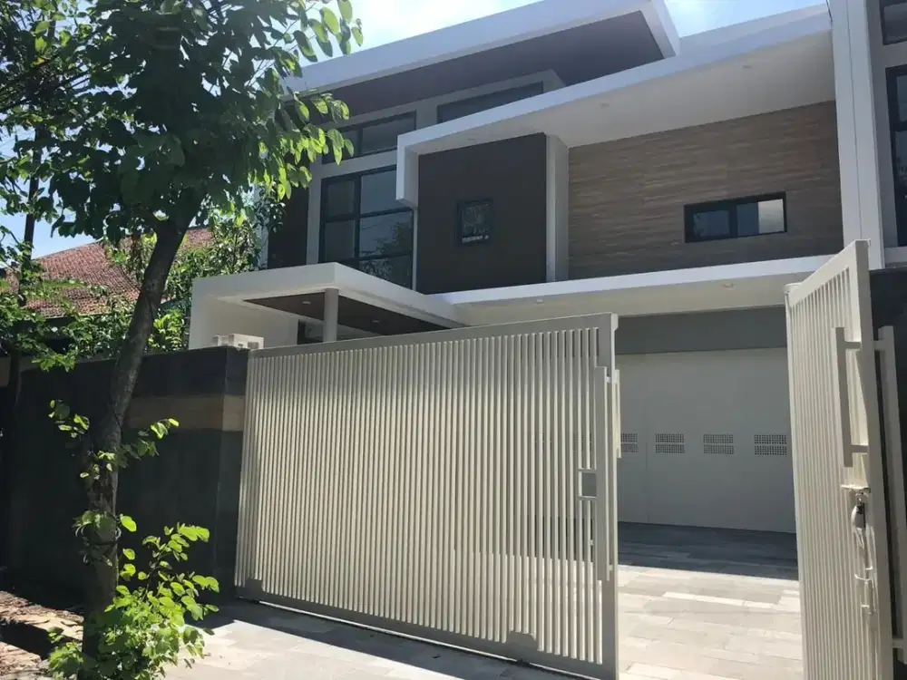 Rumah Mewah dan Elegan di Lengkong Tengah Bandung