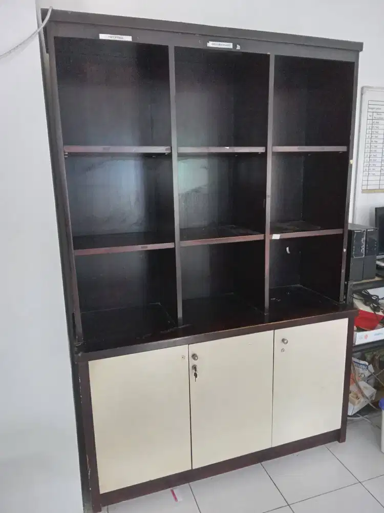lemari rak murah ex kantor 145x50x210