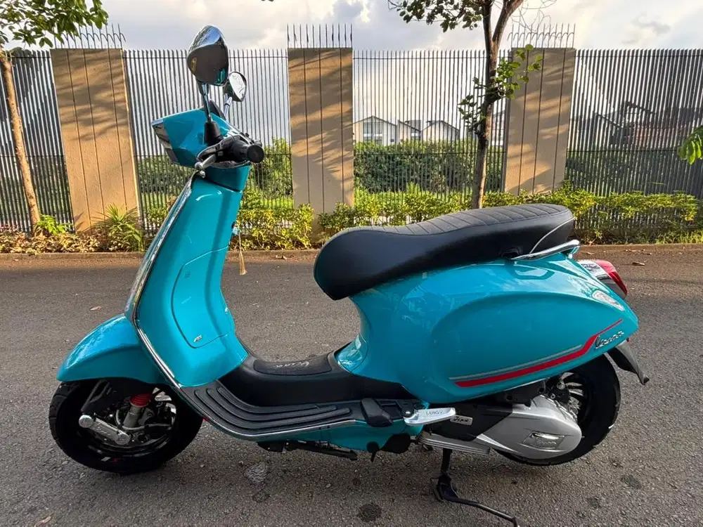 Dijual Vespa Sprint iGet ABS 150 – KM Sangat Rendah!
