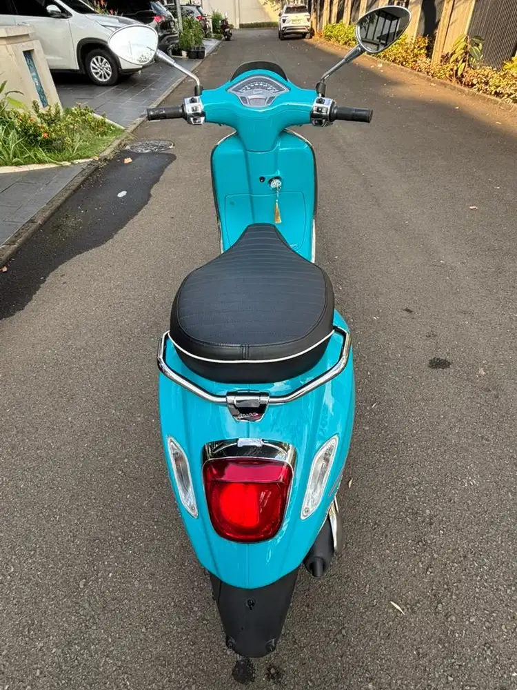 Dijual Vespa Sprint iGet ABS 150 – KM Sangat Rendah!