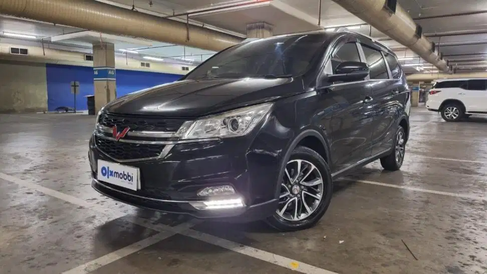Wuling Cortez 1.5 CT L Bensin-AT 2019