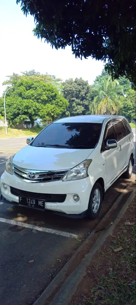 DIJUAL AVANZA G AT 2015