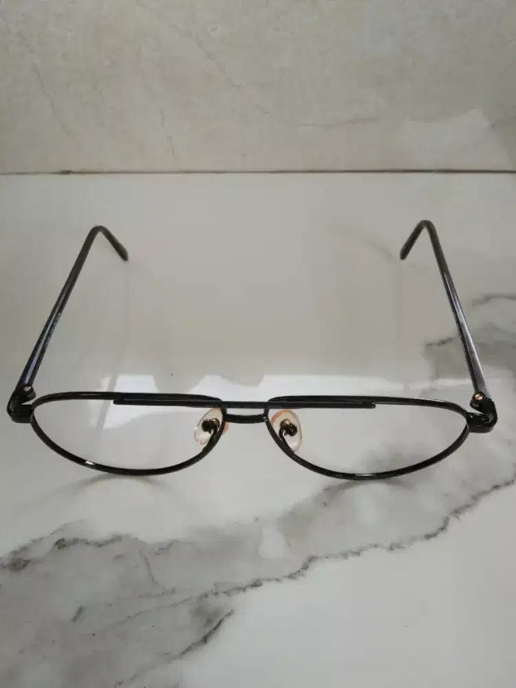 Frame Kacamata Louis Collection