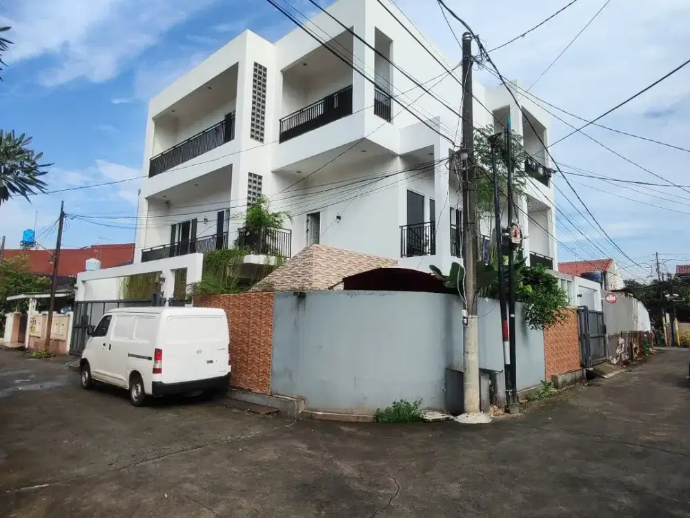 RUMAH KANTOR MODERN TROPIS FULL FURNISHED DALAM KOMPLEK STRATEGIS di JATIBENING BEKASI