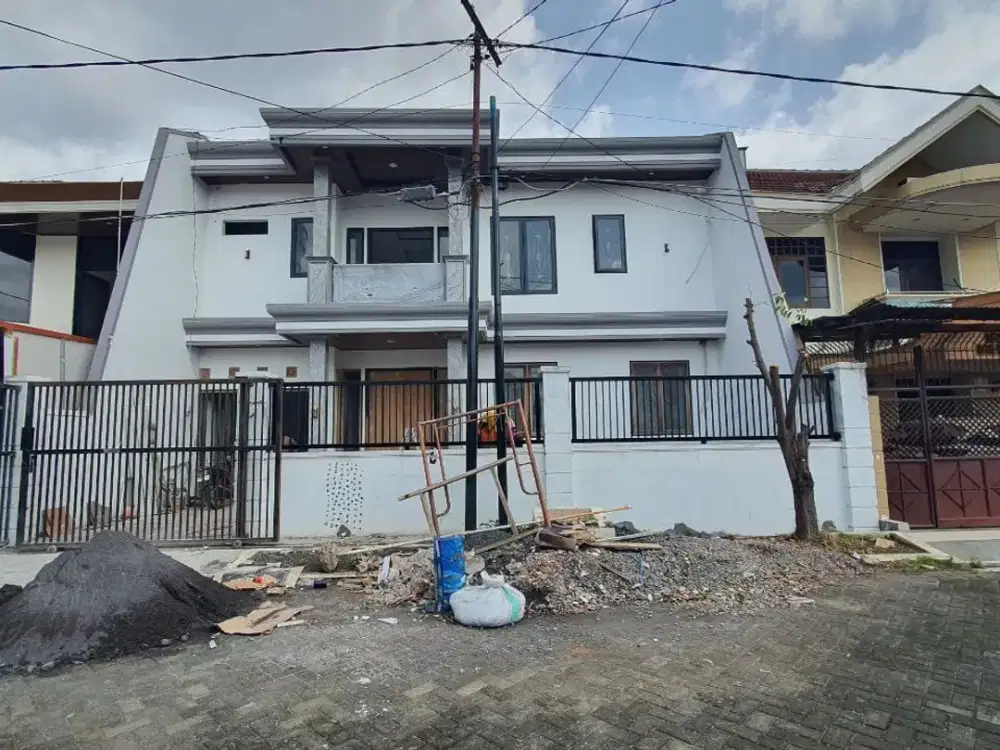 FOR SALE RUMAH LEBAR BARU STRATEGIS DI MANYAR SURABAYA KOTA JDW 109