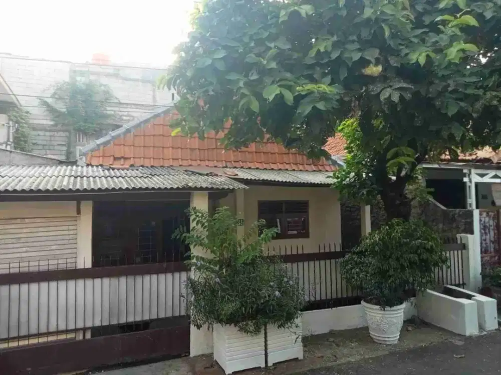Dijual Rumah hitung tanah dilokasi premium pulomas kayu putih Jakarta Timur