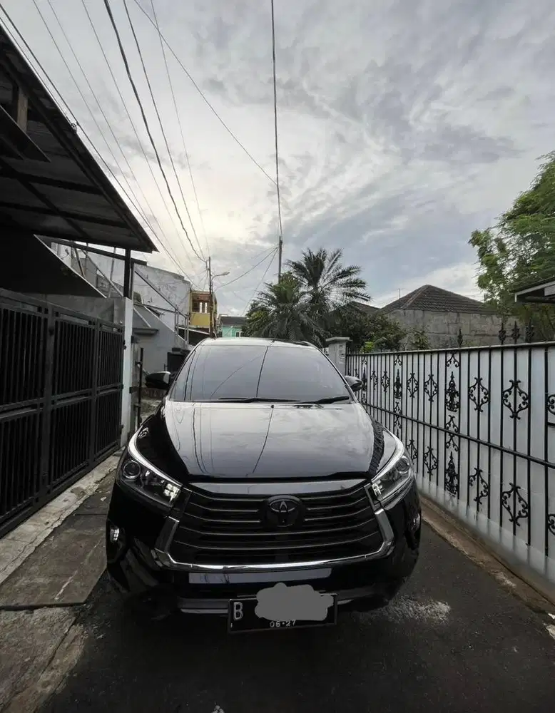 DiJUAL Innova 2.4 V Diesel 2022 Masih Mulus KM Rendah
