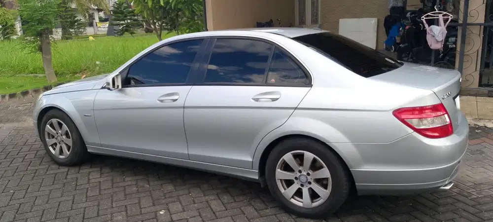 Mercedes-Benz C200 2010 Bensin