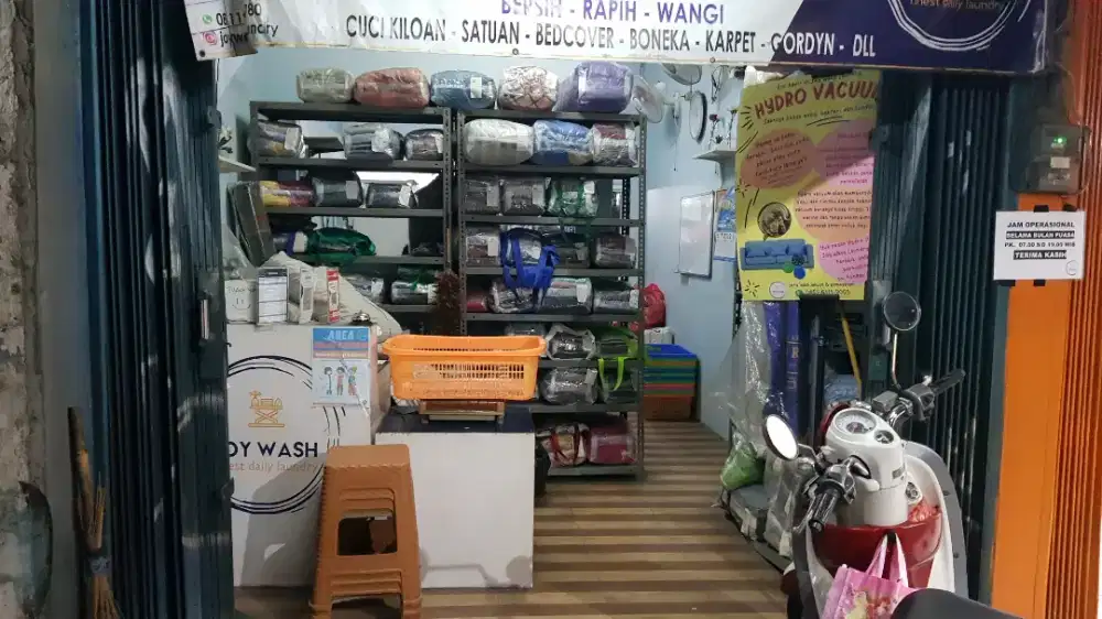 DIBUTUHKAN SEGERA KARYAWATI LAUNDRY