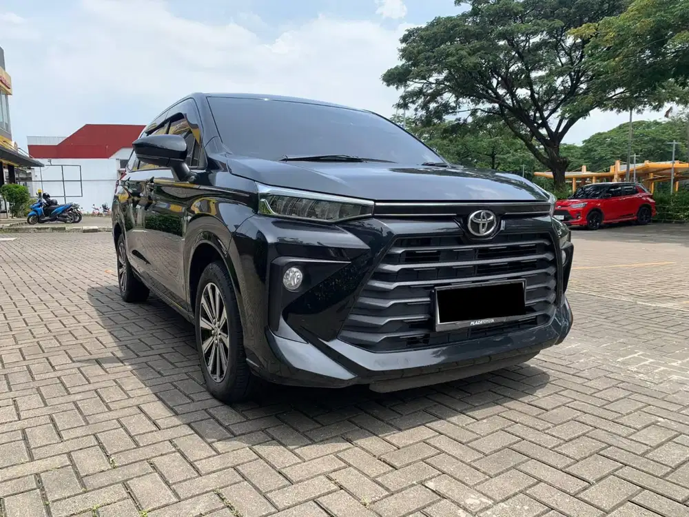 TOYOTA AVANZA G 1.5 AT MATIC 2024 HITAM