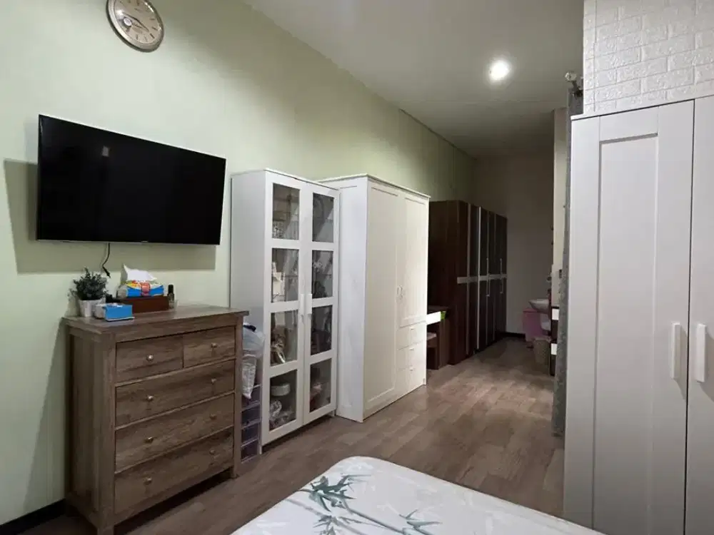 RUMAH IDAMAN 2,5 LANTAI FULL FURNISHED STRATEGIS DEKAT IKEA, WOOSH, SEKOLAH BAIS, CBCS, TOL DI TATAR MAYANGSUNDA KOTA BARU PARAHYANGAN KBP BANDUNG