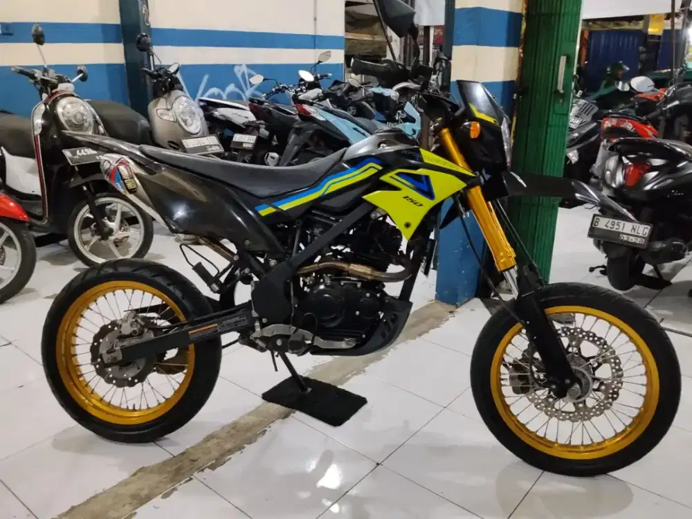 # kawasaki d-tracker 2024 super mulus