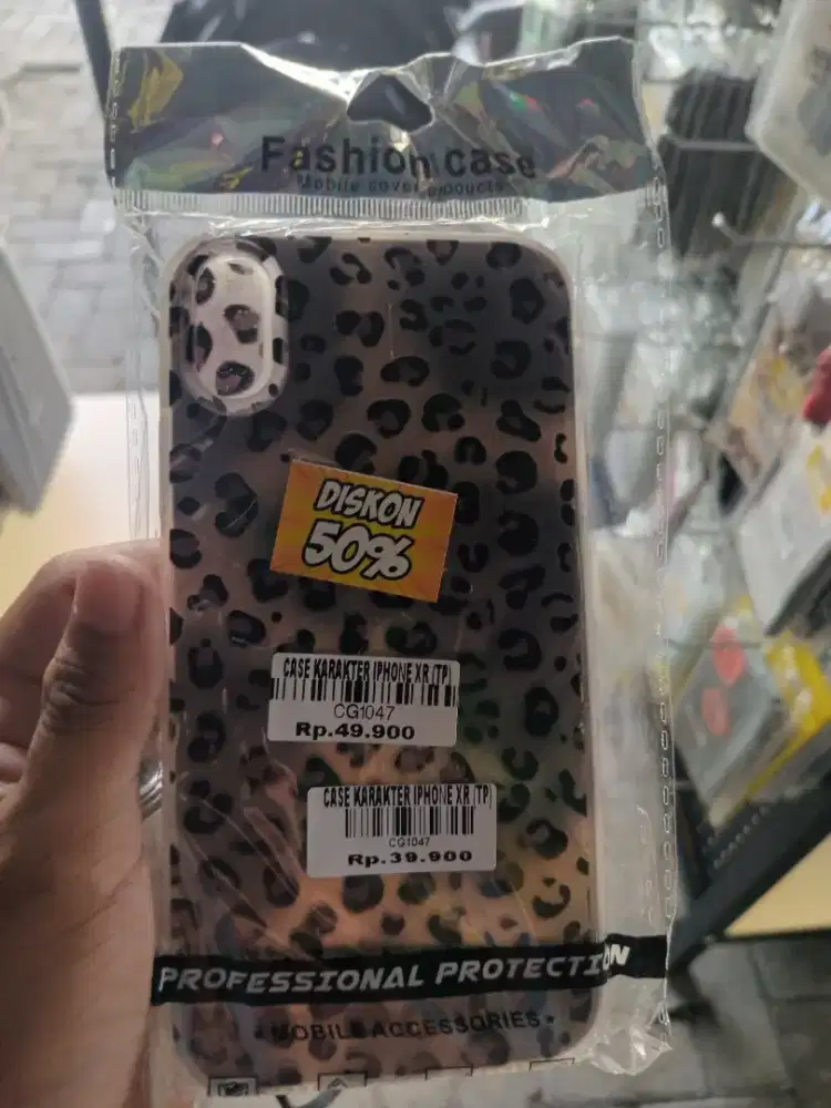 CASE KARAKTER IP XR ATLANTIS DAHSYAT