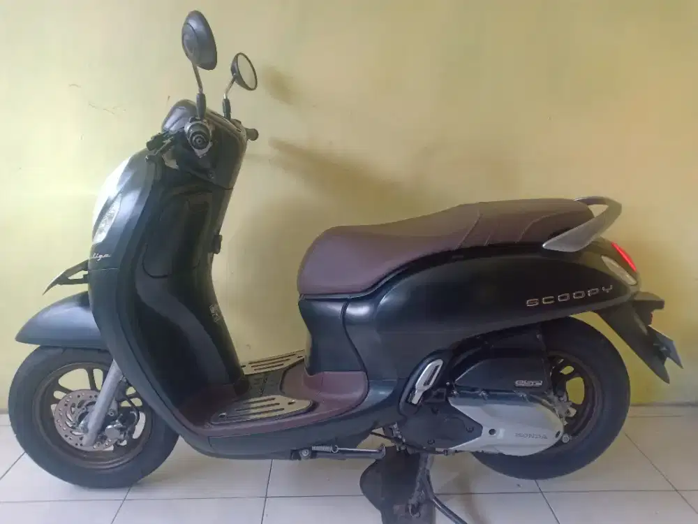 Honda 2023,pajak hidup dan suratnya lengkap.Unit sangat bagus sehat.