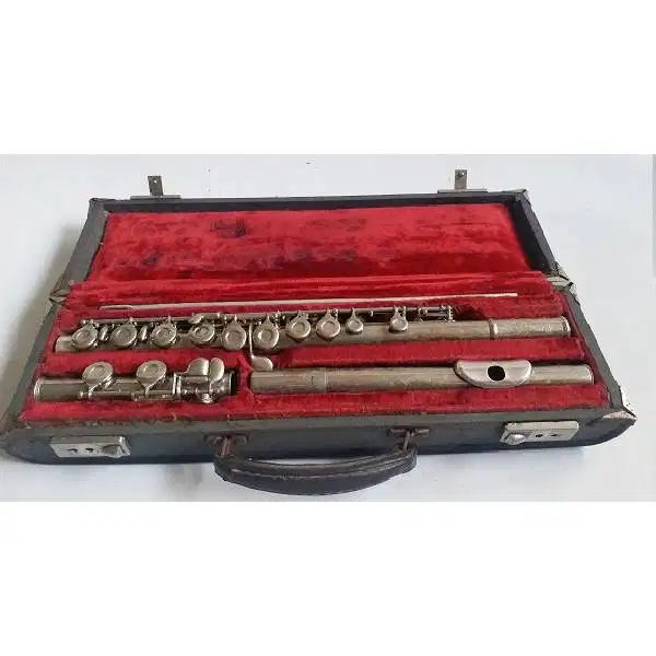 Flute / seruling antik kuno THE FDGWARE BOOSEY & HAWKES - LONDON - NEW