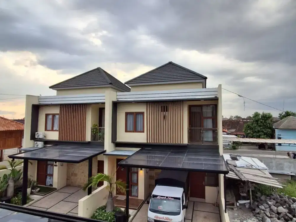 RUMAH MEWAH DALAM CLUSTER ONE GATE, DEKAT JL. JOGJA SOLO DI PURWOMARTANI