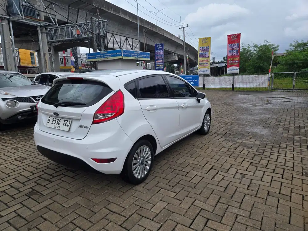 Ford Fiesta 2012 Bensin