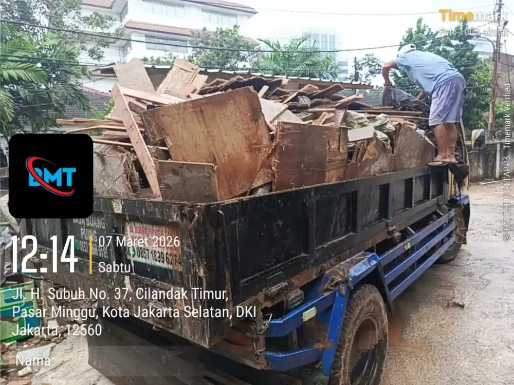 Jasa buang puing dan tanah