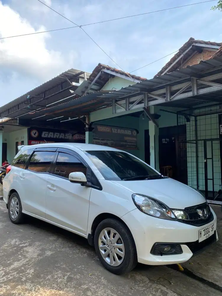 Mobilio tahun 2014 type E