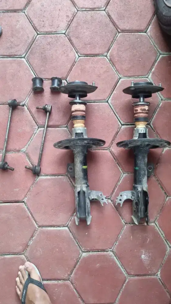 shock breaker lexus es300h