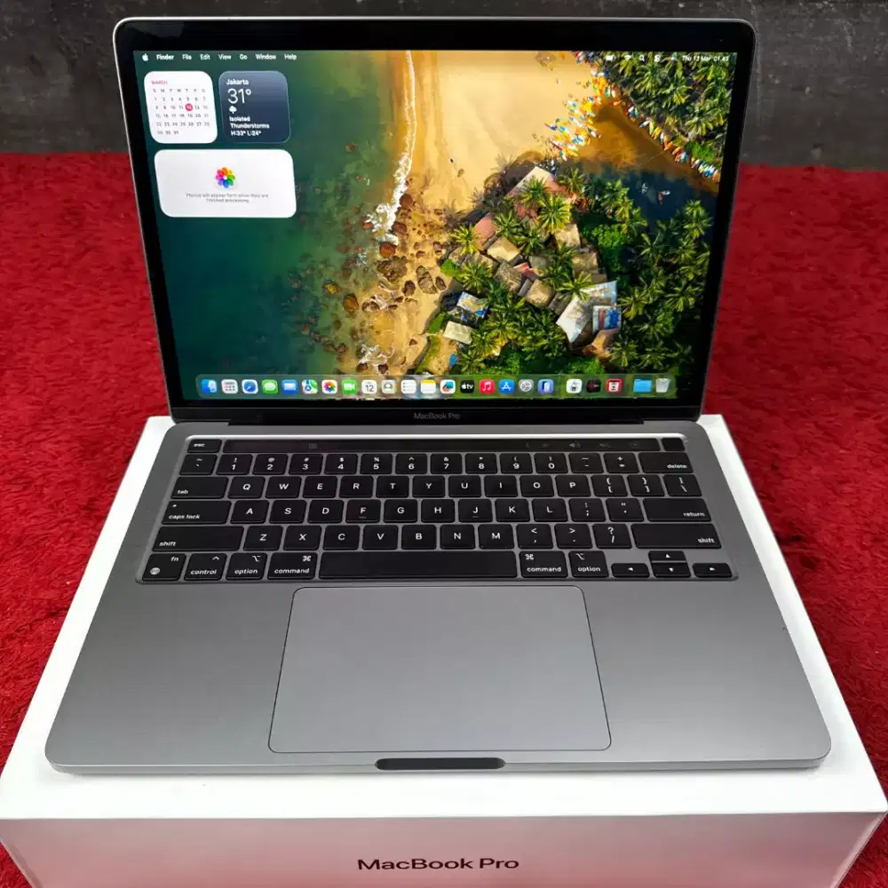 Macbook pro m2 2022 ram 8gb ssd 512gb fullset mulus bisa cod