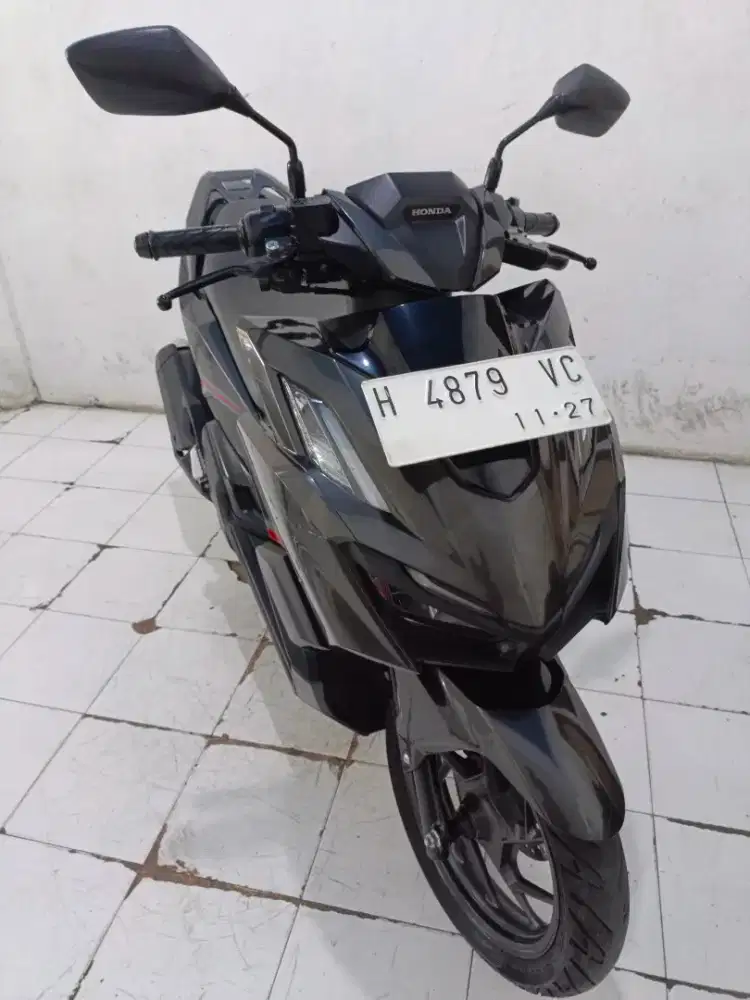 vario 160  hitam thn2022