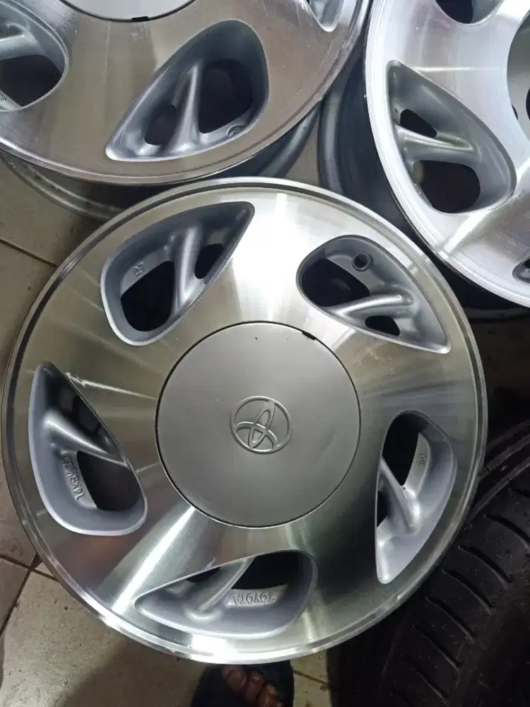 OEM kijang Efi ring 14