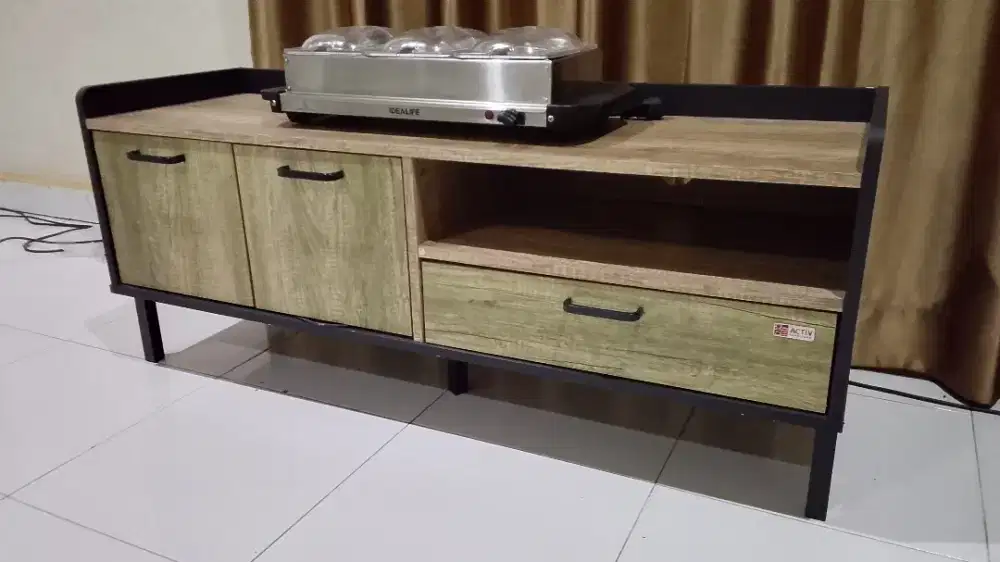 Dijual Meja TV Minimalis