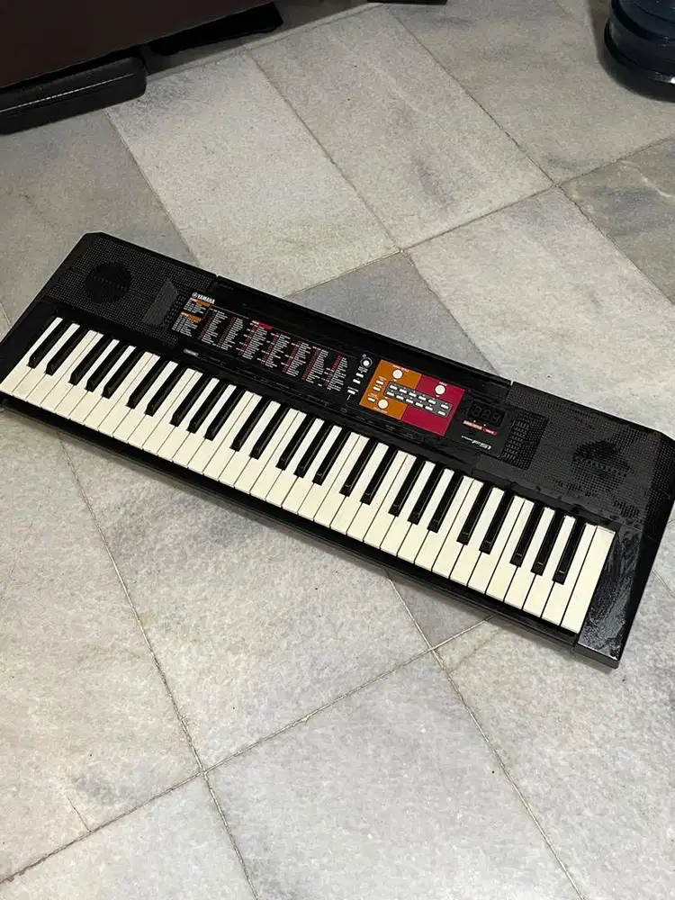 Keyboard yamaha PSR - F51