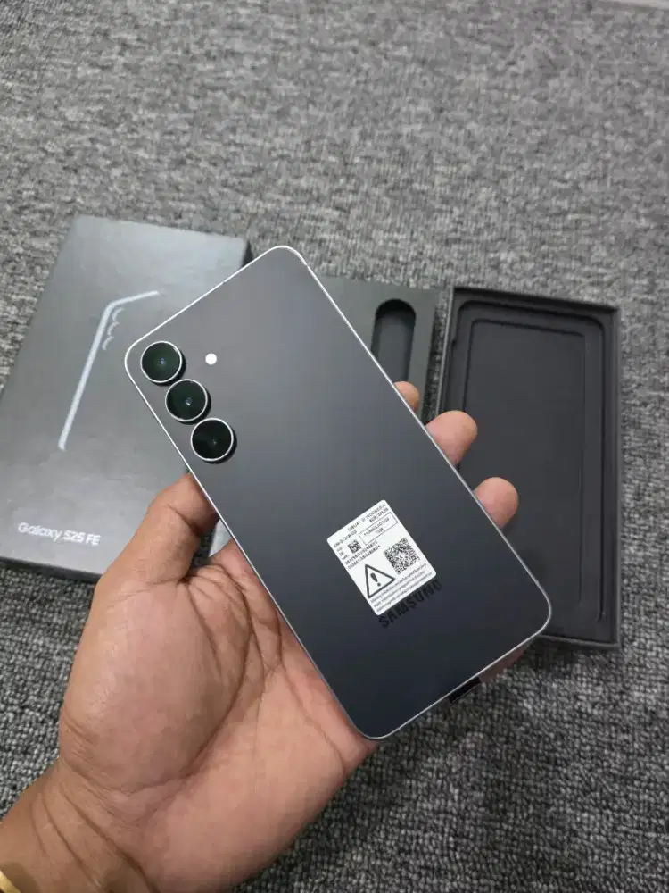 Samsung S25fe 5G 8/256GB Garansi resmi cuma buka kotak aja