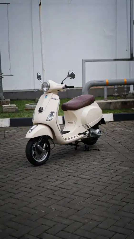PIAGGIO VESPA LX 150 CARBU 2011