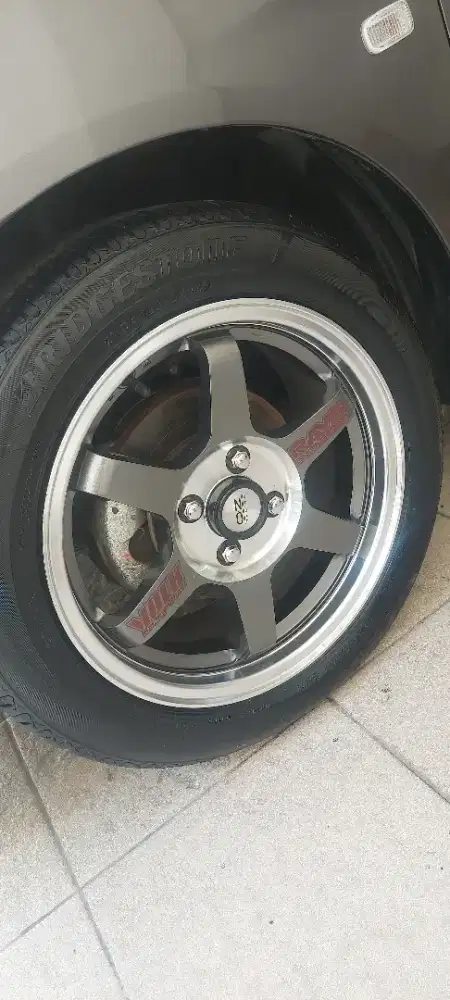 Dijual Velg SSW R15 4x100  dan Ban BRIDGESTONE ,BRIO AGYA AYLA