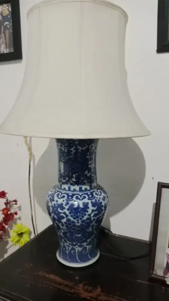 Lampu Meja Hias Antik