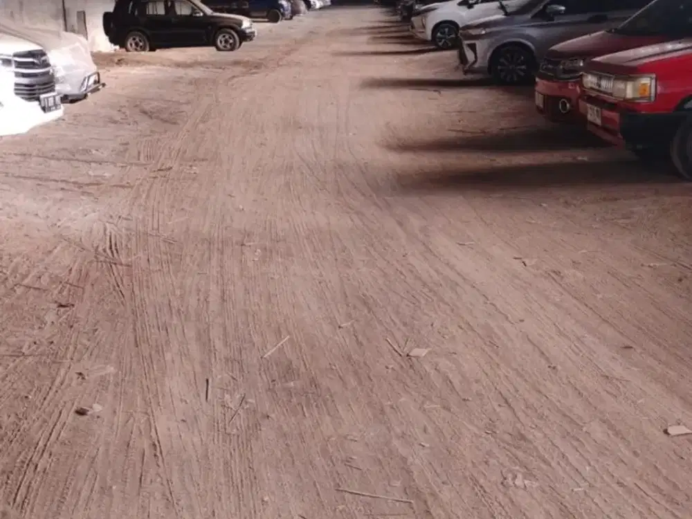 Gudang di Teluk Gong Bebas Banjir, Parkir Luas, Bangunan Bagus S275