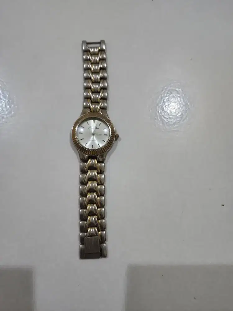 Jam Tangan Vintage Anne Klein - Kondisi Off