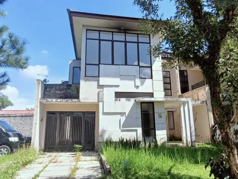 DIJUAL RUMAH MEWAH 2 LANTAI SHM SIAP HUNI DI ATMOSPHERE SENTUL CITY SSR749 A2