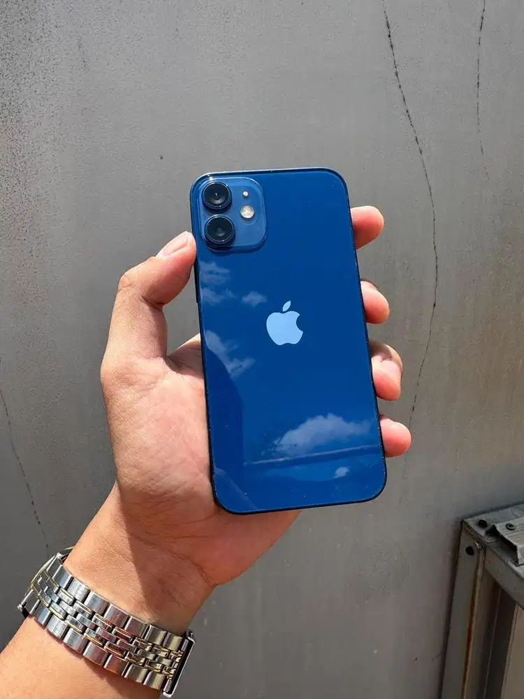 IP 12 128GB Biru Glossy